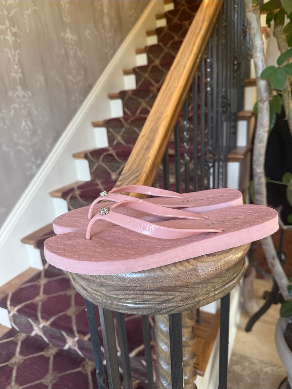 COACH ABBIGAIL ladies flip-flops preowned good condition size 9 - Picture 7 of 10